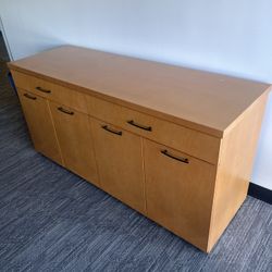 Office moving Steelcase office furniture clearance sale: Credanza
