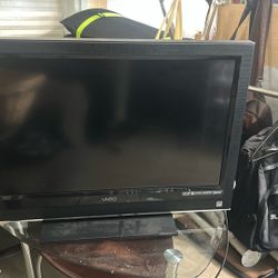 Vizio 32  Inch Flat Screen Tv
