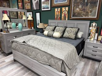 King Bedroom Set