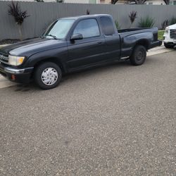 2000 Toyota Tacoma