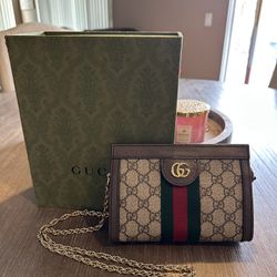 Gucci GG Supreme Ophidia Mini Chain Shoulder Bag