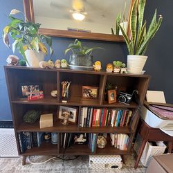 Walnut / Mahogany Bookcase – 8 Shelf Sections