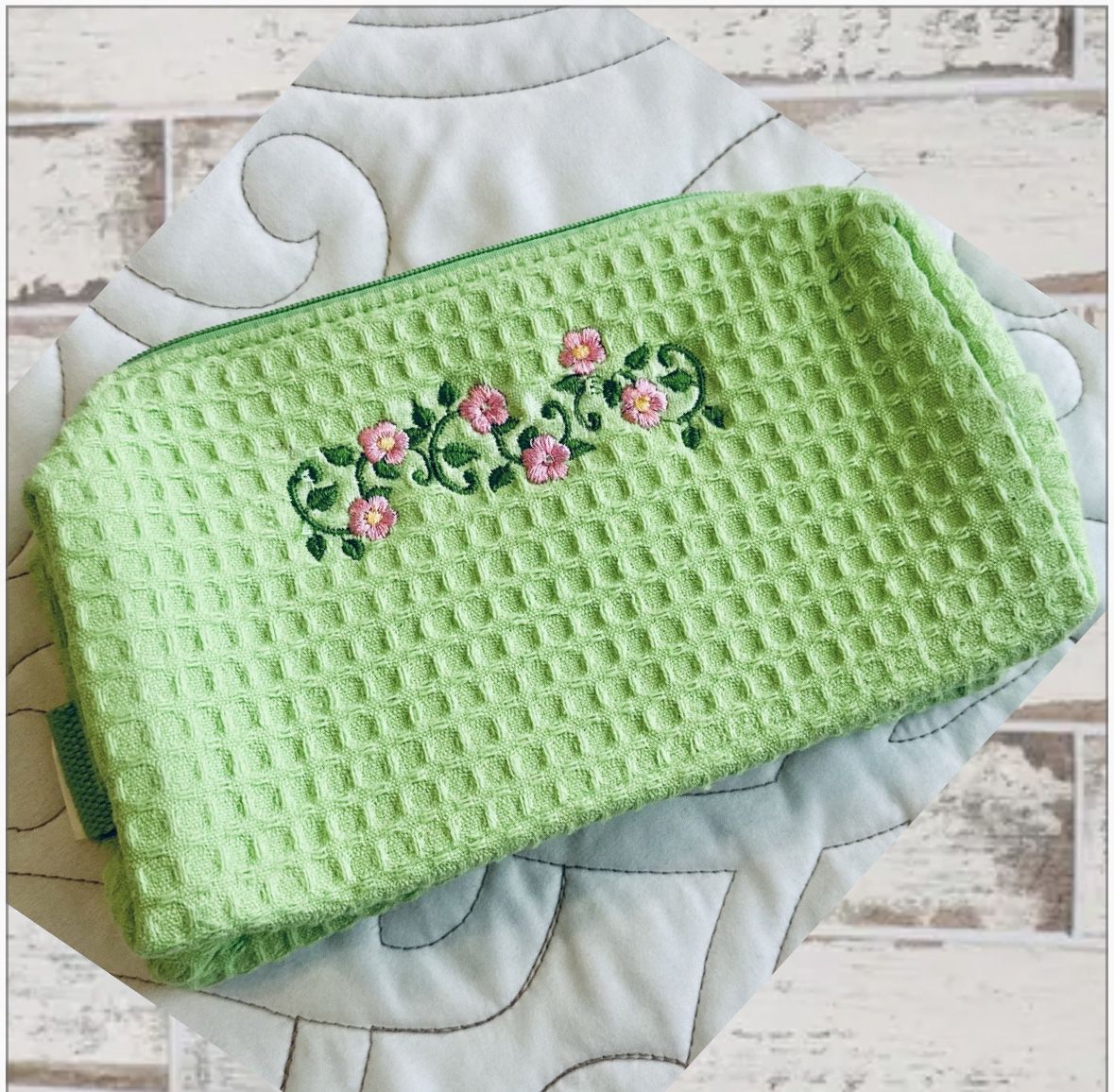 Spacific Essentials Makeup Bag Travel Bag Waffle Green Embroidered Pink Flowers