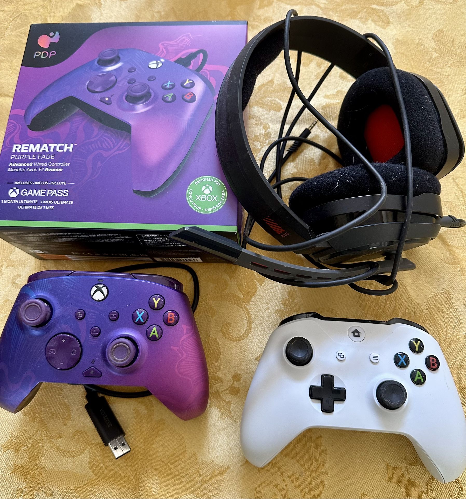 Xbox Controllers/Astro A10 Gaming Headset