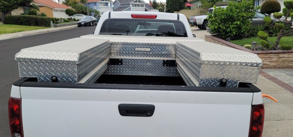 Weather Guard TOOL BOX FOR TRUCKÂ