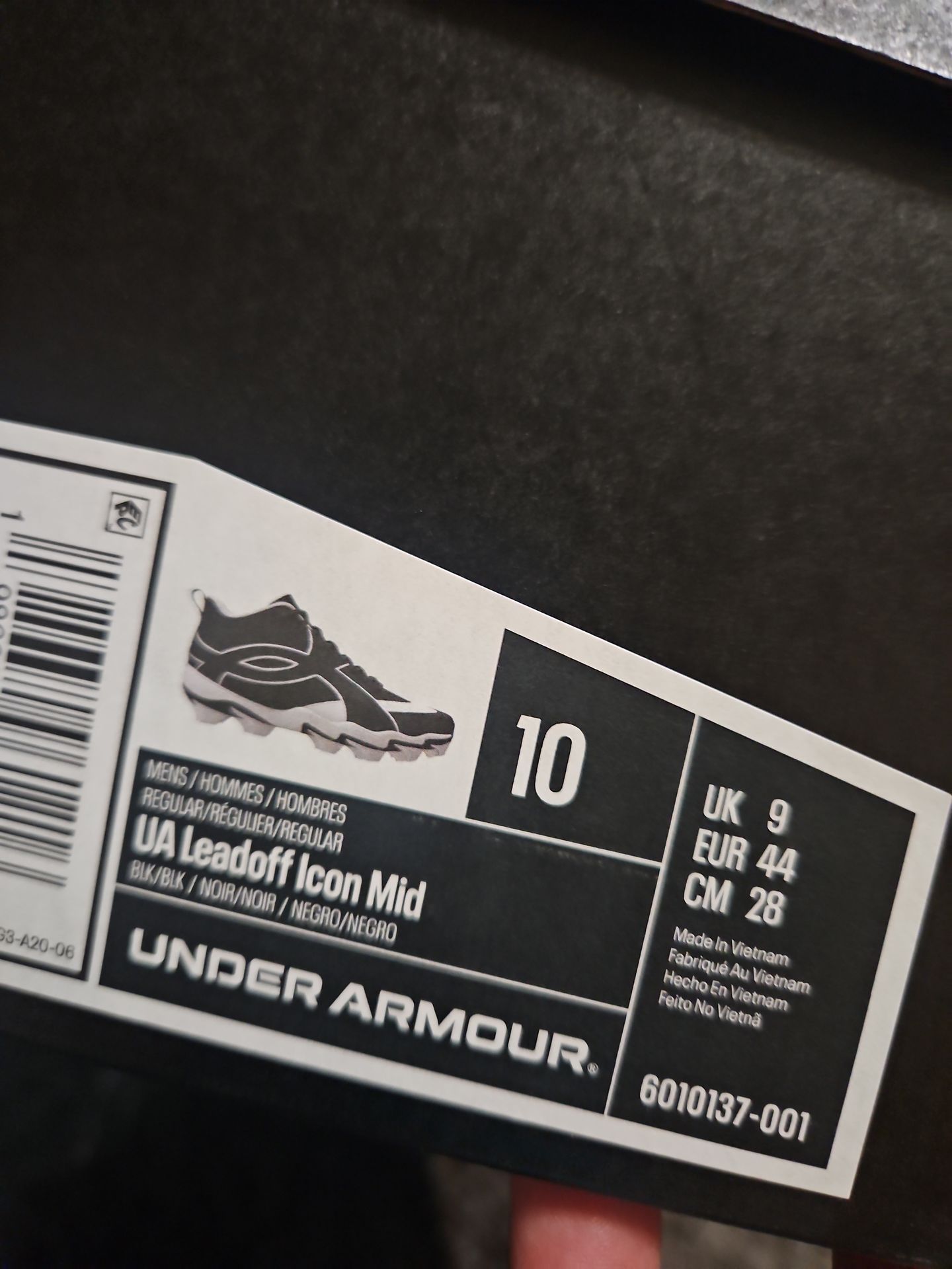 UA LEADOFF ICON MID BASEBALL CLEATS