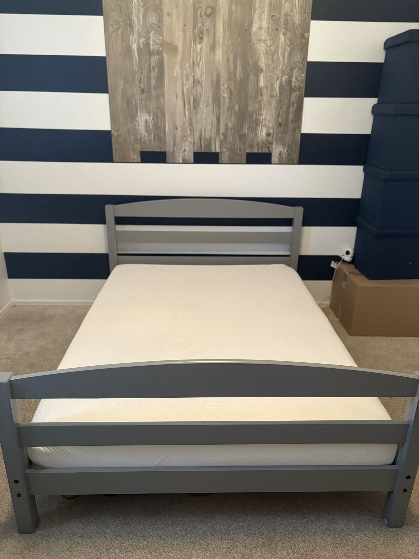 Gray Full Size Bed Frame & 7” Mattress 