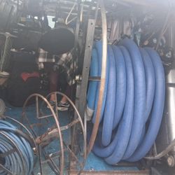 200ft. Vacuum Hose And 2 Stacked Reels