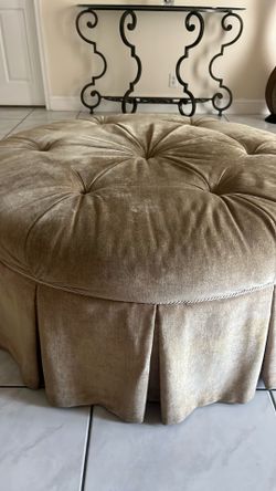 Color beige