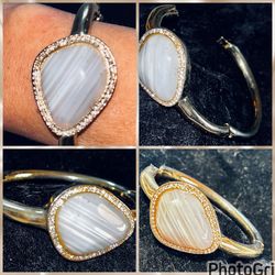 Light Blue Agate Stone and Crystal Accents Bracelet. $15