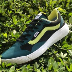 Vans UltraRange EXO
