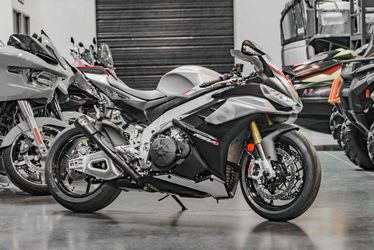 2022 Aprilia Rsv4 1100
