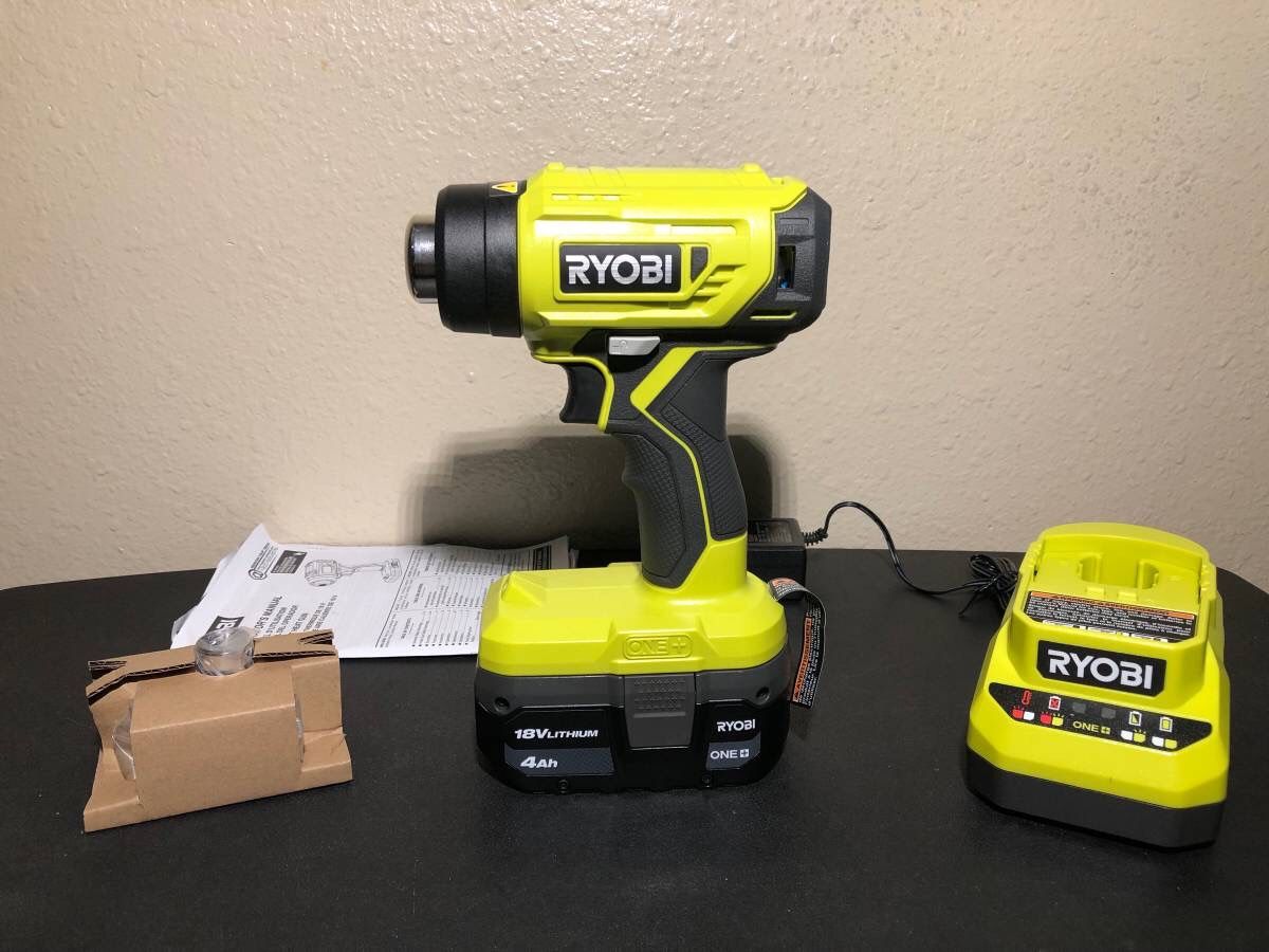 RYOBI ONE+ 18V Cordless Heat Gun with Lithium-Ion 4.0 Ah Battery and Charger Starter Kit.