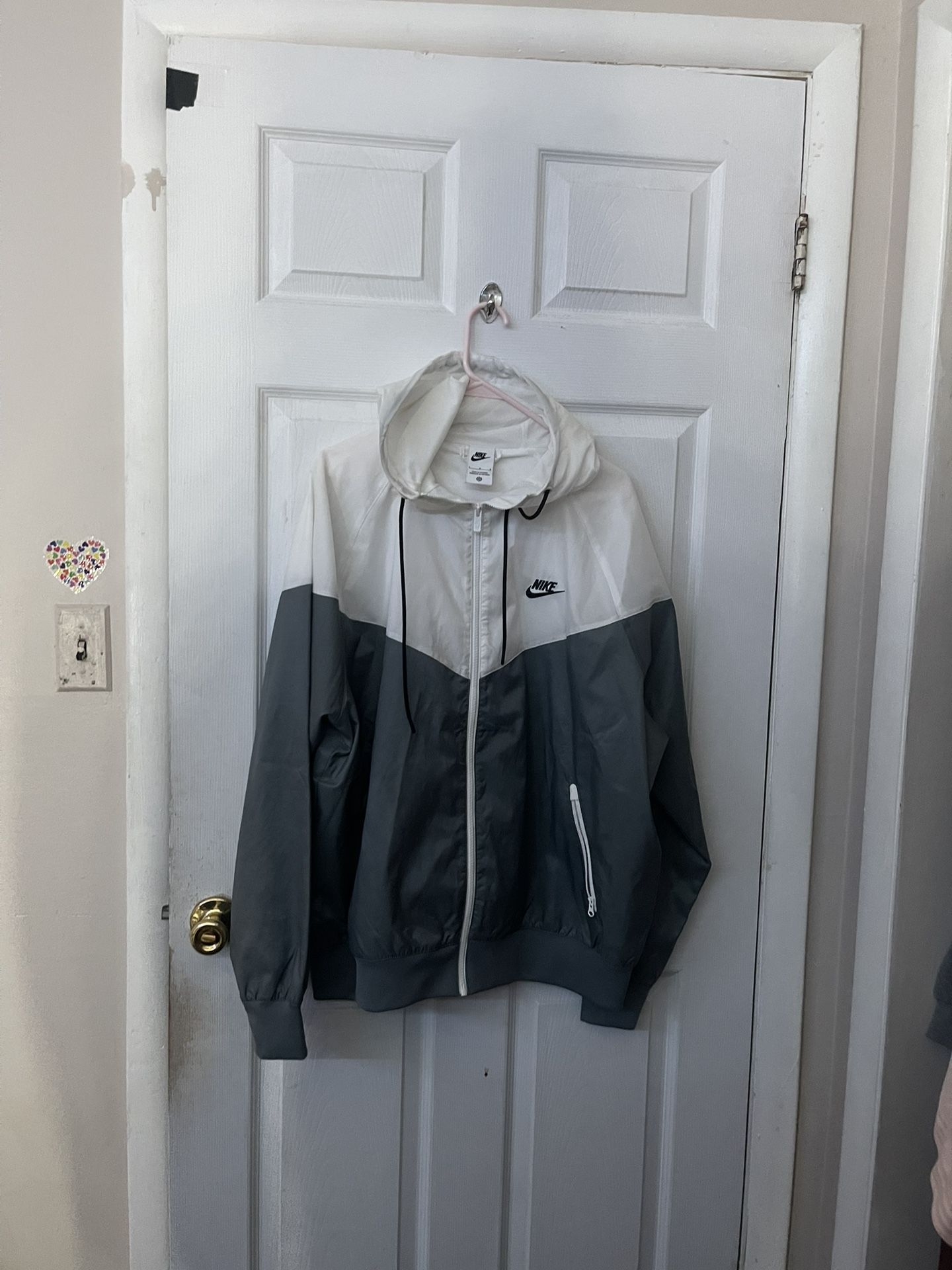 Mens Large Nike Windbreaker