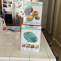 Nostalgia Sandwich Maker & Mini Griddle