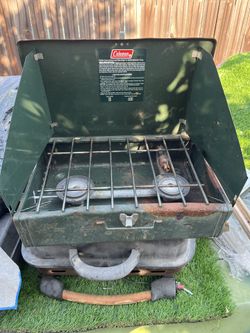 Vintage Coleman 425F Double Burner Portable Gas Camping Stove October 1987