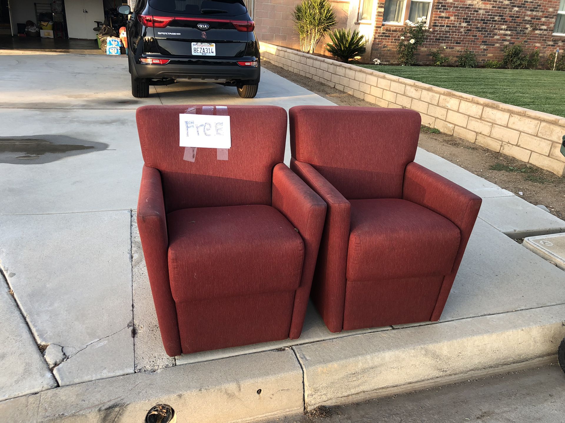 Couch Red (Free)