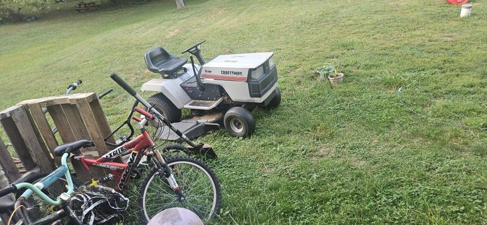 Vintage Craftsman Riding Lawn Mower
