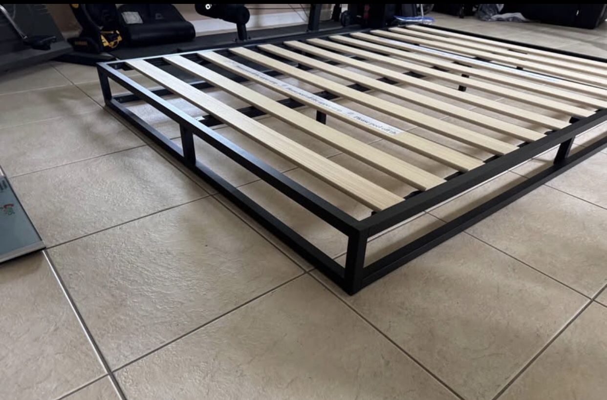 Platform Metal Bed Frame Full Size