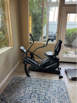 Teeter FreeStep Recumbent Cross Trainer