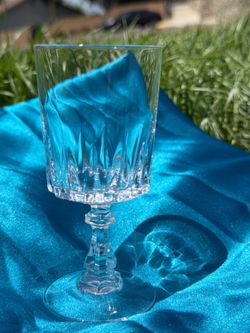 Cristal D’ Arques “Louvre” Pattern Stem water gobbler/wine glass