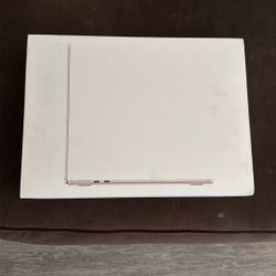 13-inch MacBook Air 16GB Unified Memory 256GB SSD