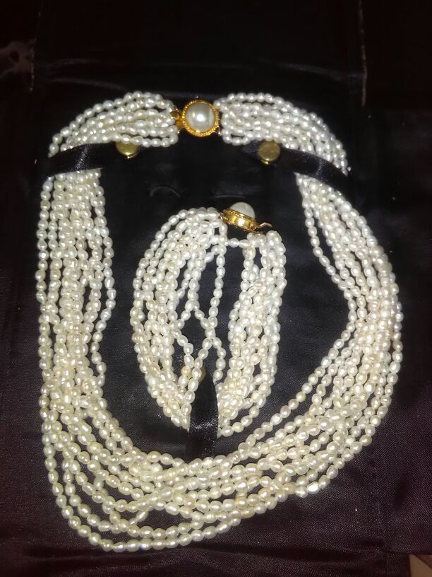 ****ANDRE PIASSO**** FRESH WATER PEARLS