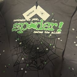 Spider Wait Grey Hoodie Medium