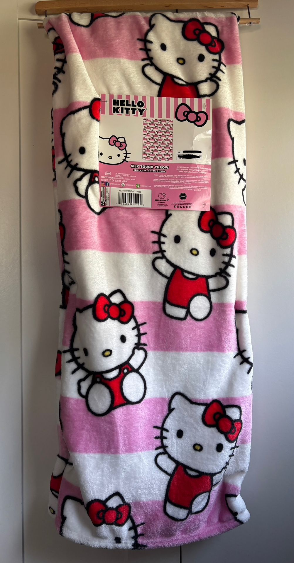 Hello Kitty Blanket