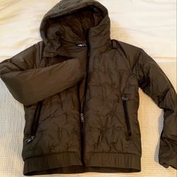 Northface Jacket Fits Girls XL Or Women’s Size Small- Waterproof