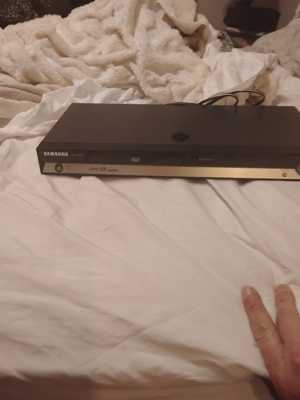 DVD PLAYER