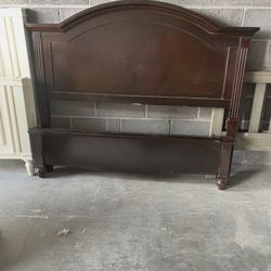 🎁BEAUTIFUL FULL SIZE BEDROOM SET: BED FRAME, TALL CHEST/5 DRAWER🎁