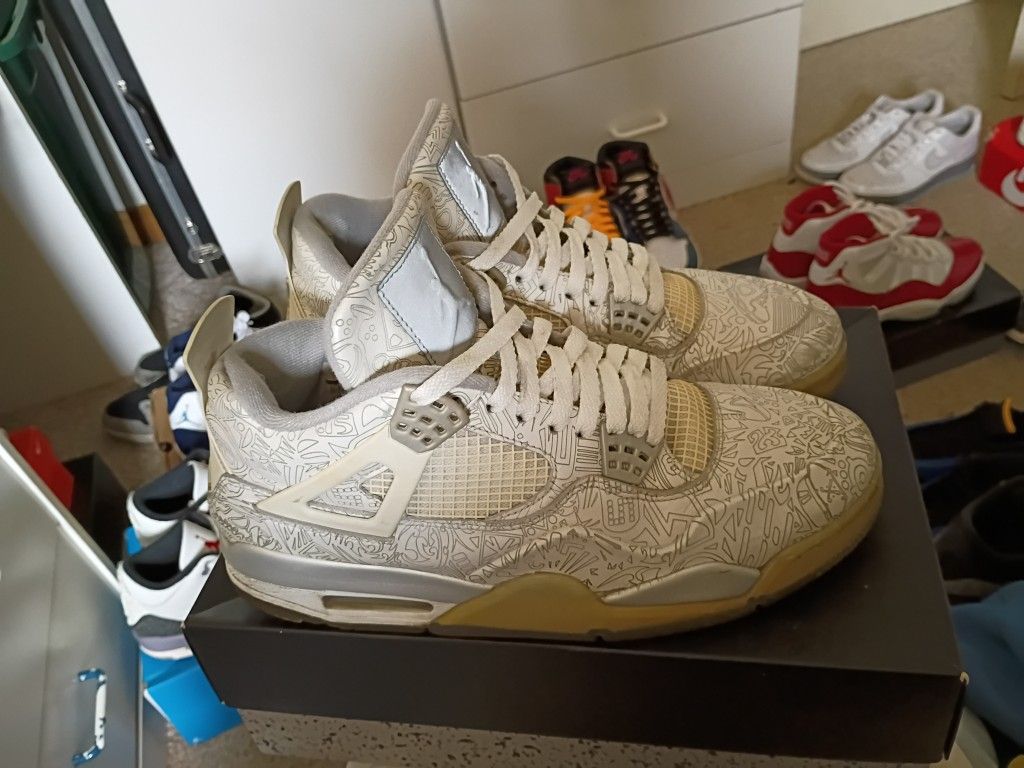 Jordan 4 Retro Laser