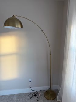 Brass Arc Floor Lamp – Modern Dome Shade