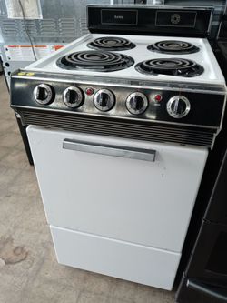 Sunray 20" white coil top stove - Free delivery