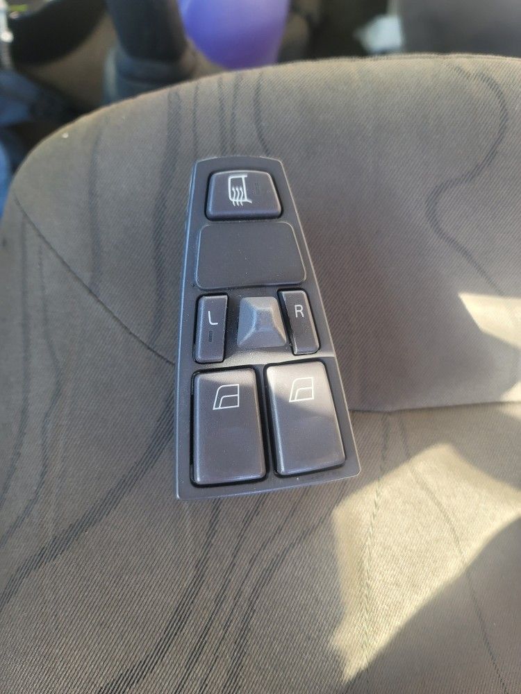 Volvo VNL Door Window Regulator OEM