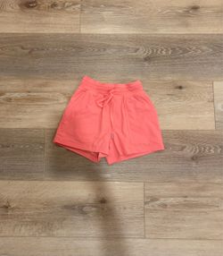 Color peach from Lululemon
