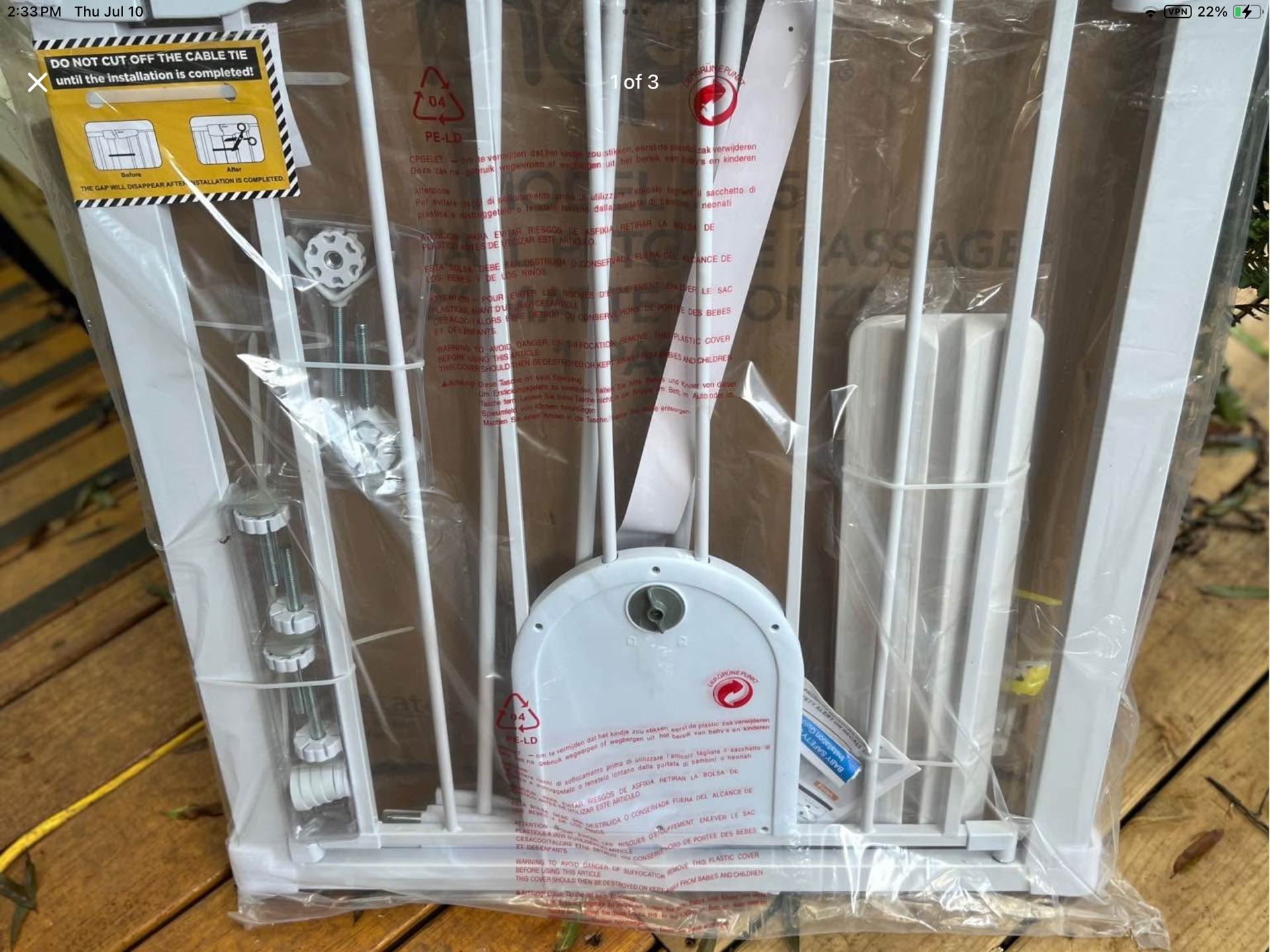 Pet Child White Safety Gate 30” H  29-40.5 W w/ Built in Pet Gate  Never Set Up