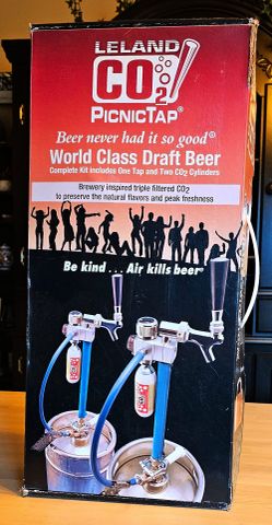 CO2 PicnicTap® Pressure-Regulated Beer Tap