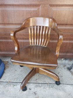 Vintage Mahogany Arm Rest Wood Bankers/teachers Chair MCM