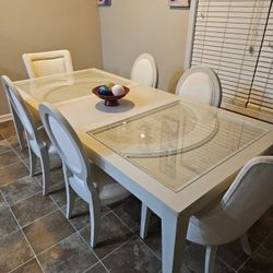 One Of A Kind Dinette