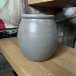 HANDMADE POTTERY VASE