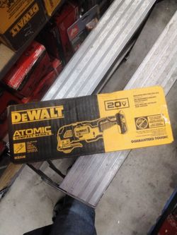 DEWALT 20V OSCILLATING MULTI TOOL