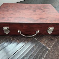 Multifunctional Art Set with  an Expandable Wood Case for Children to Adults