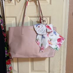 Betsey Johnson Large Shoulder Bag With Large Pouch 4 Pockets $C My 100 S Of Items Ty