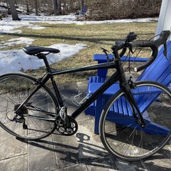 Cannondale road bike with size 8 shoes