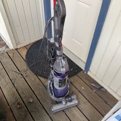 Dyson Ball Vacuum DC25+