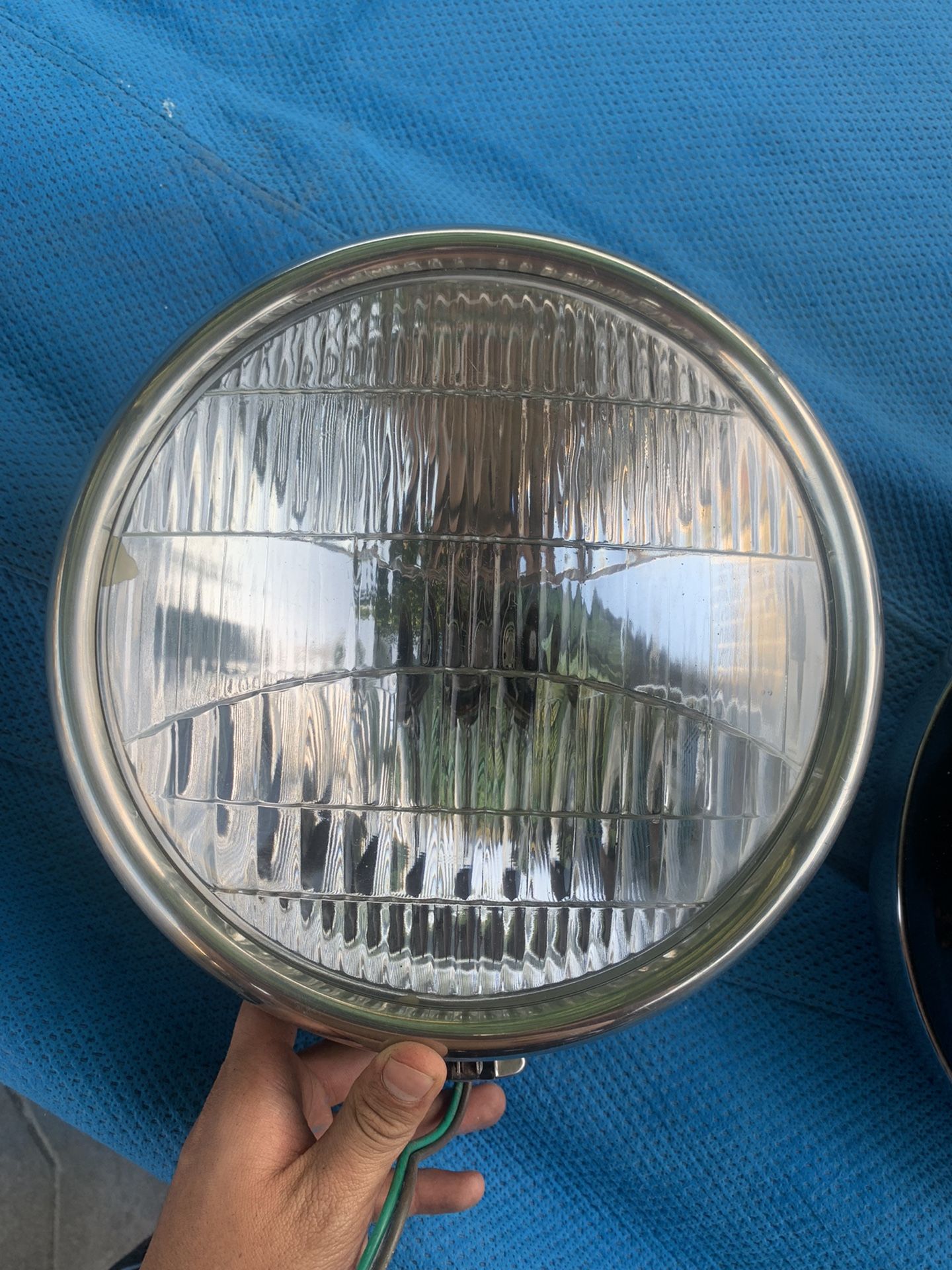 Atomic Beam Headlight by BulbHead, 5,000 Lux Hands-Free LED Headlamp, 3 Beam  Modes for Sale in Bloomfield, NJ - OfferUp