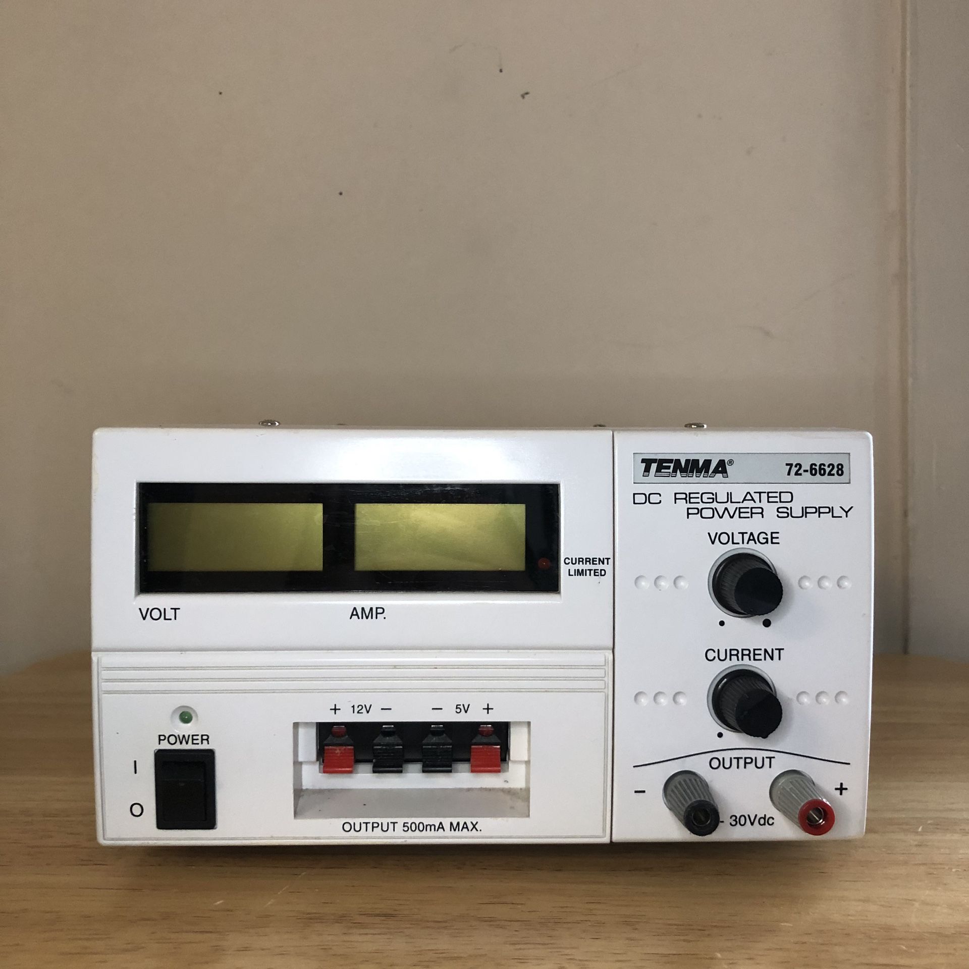 TENMA 72-6628 DC Regulated Power Supply