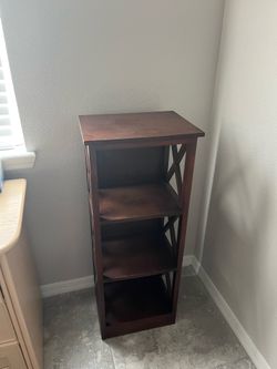 Dark Wood 3 Shelf Bookcase / Display Shelf – Great for Bathroom, Living Room or Office